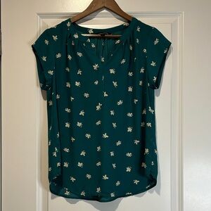41 Hawthorn Green Floral Blouse